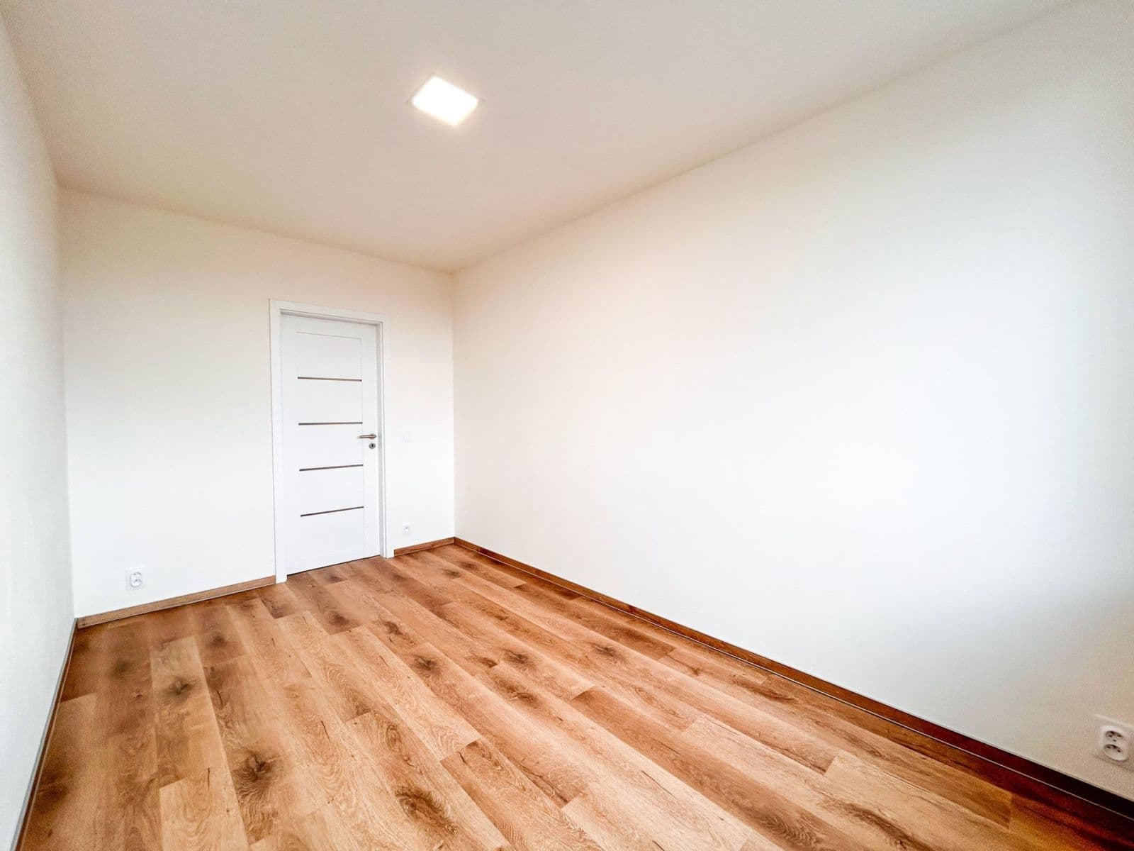 1 bedroom with open-plan kitchen flat to rent, 44 m², Jateční, Kolín, Středočeský Region 1 bedroom with open-plan kitchen flat to rent, 44 m², Jateční, Kolín, Středočeský Region