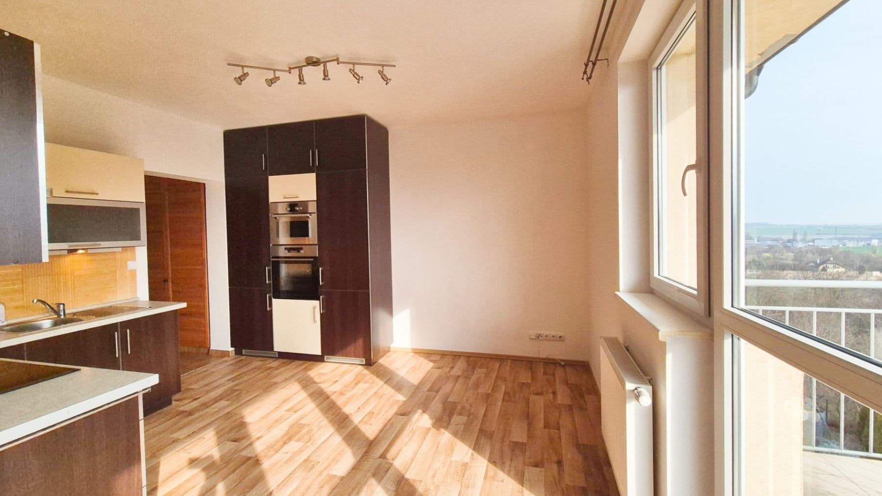 1 bedroom flat to rent, 46 m², T. G. Masaryka, Horoměřice, Středočeský Region 1 bedroom flat to rent, 46 m², T. G. Masaryka, Horoměřice, Středočeský Region