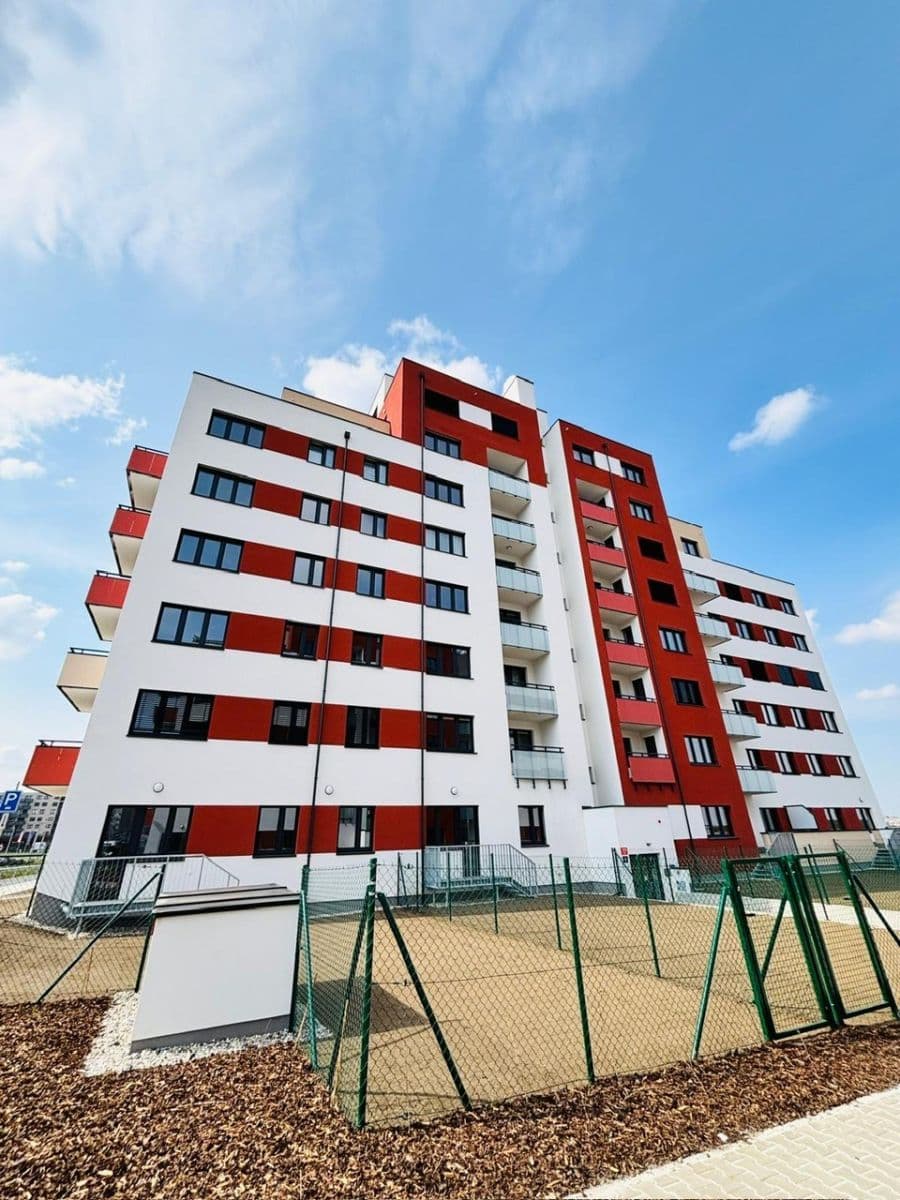 1 bedroom with open-plan kitchen flat to rent, 44 m², Fabiánové, Prague, Prague 1 bedroom with open-plan kitchen flat to rent, 44 m², Fabiánové, Prague, Prague