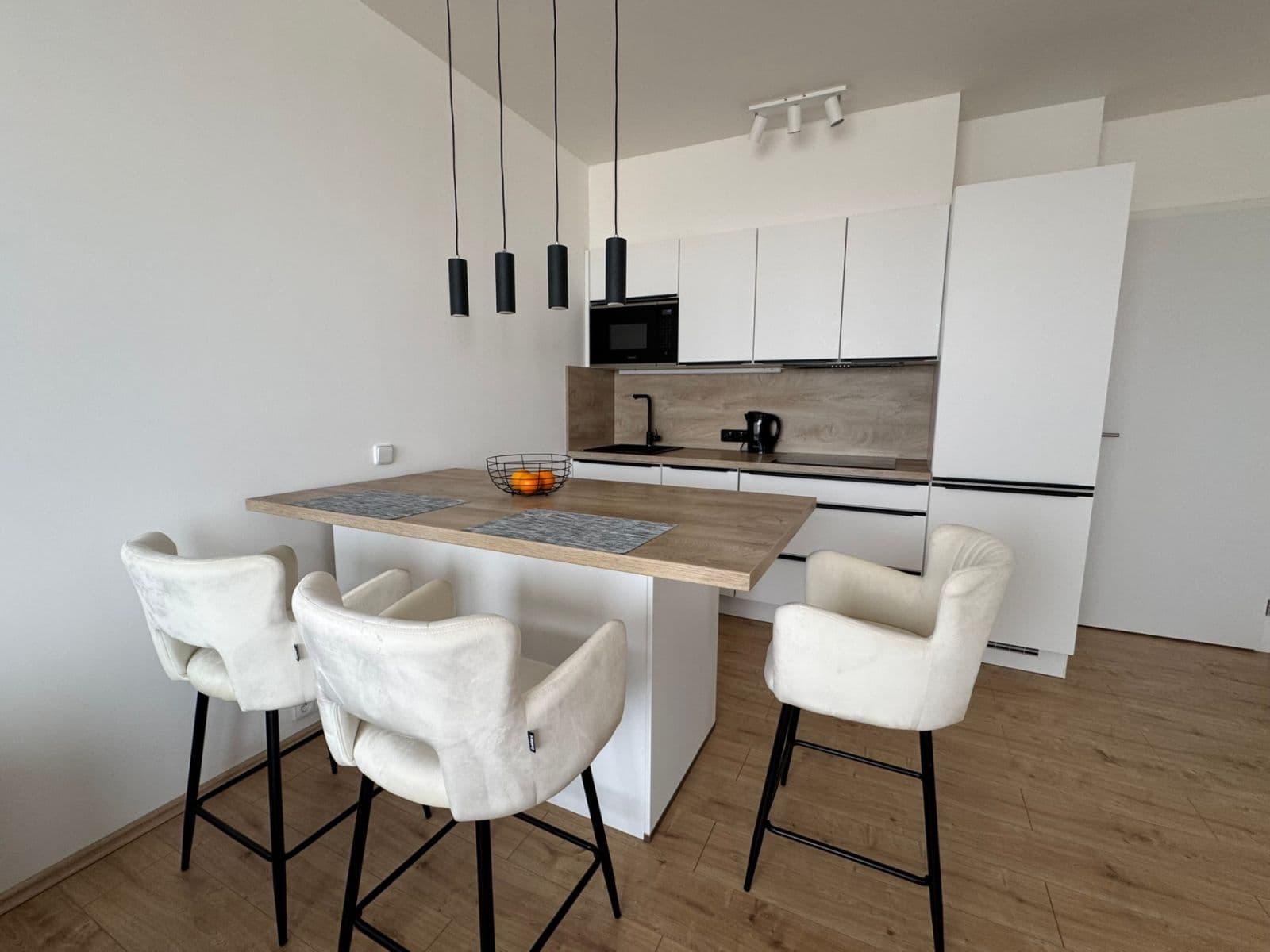 1 bedroom with open-plan kitchen flat to rent, 55 m², Prague, Prague 1 bedroom with open-plan kitchen flat to rent, 55 m², Prague, Prague