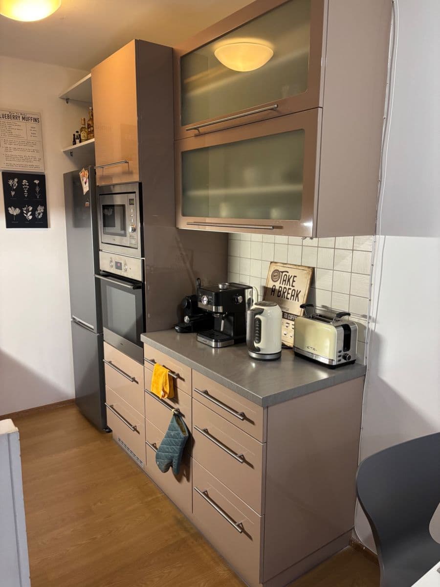1 bedroom with open-plan kitchen flat to rent, 43 m², Kettnerova, Prague, Prague 1 bedroom with open-plan kitchen flat to rent, 43 m², Kettnerova, Prague, Prague