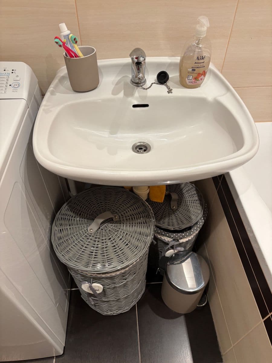 1 bedroom with open-plan kitchen flat to rent, 43 m², Kettnerova, Prague, Prague 1 bedroom with open-plan kitchen flat to rent, 43 m², Kettnerova, Prague, Prague