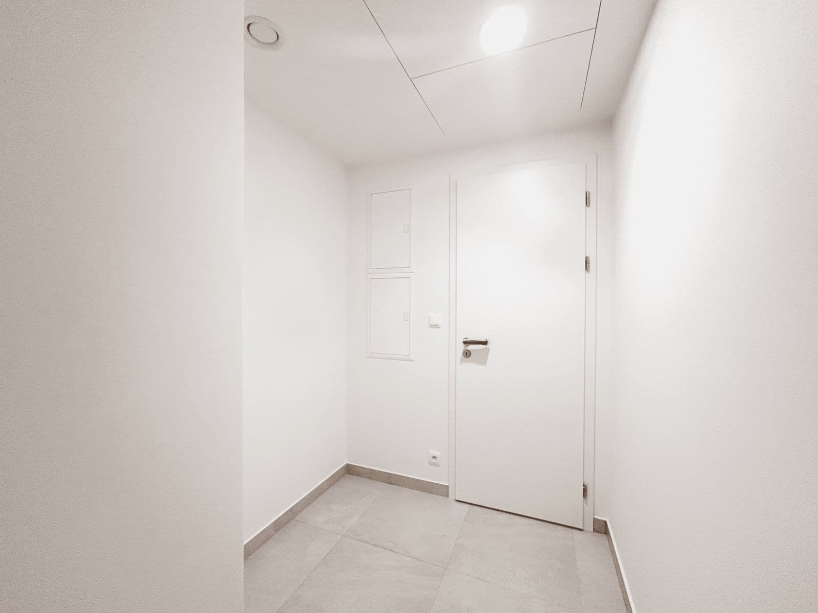 1 bedroom with open-plan kitchen flat to rent, 59 m², Domalípova, Prague, Prague 1 bedroom with open-plan kitchen flat to rent, 59 m², Domalípova, Prague, Prague