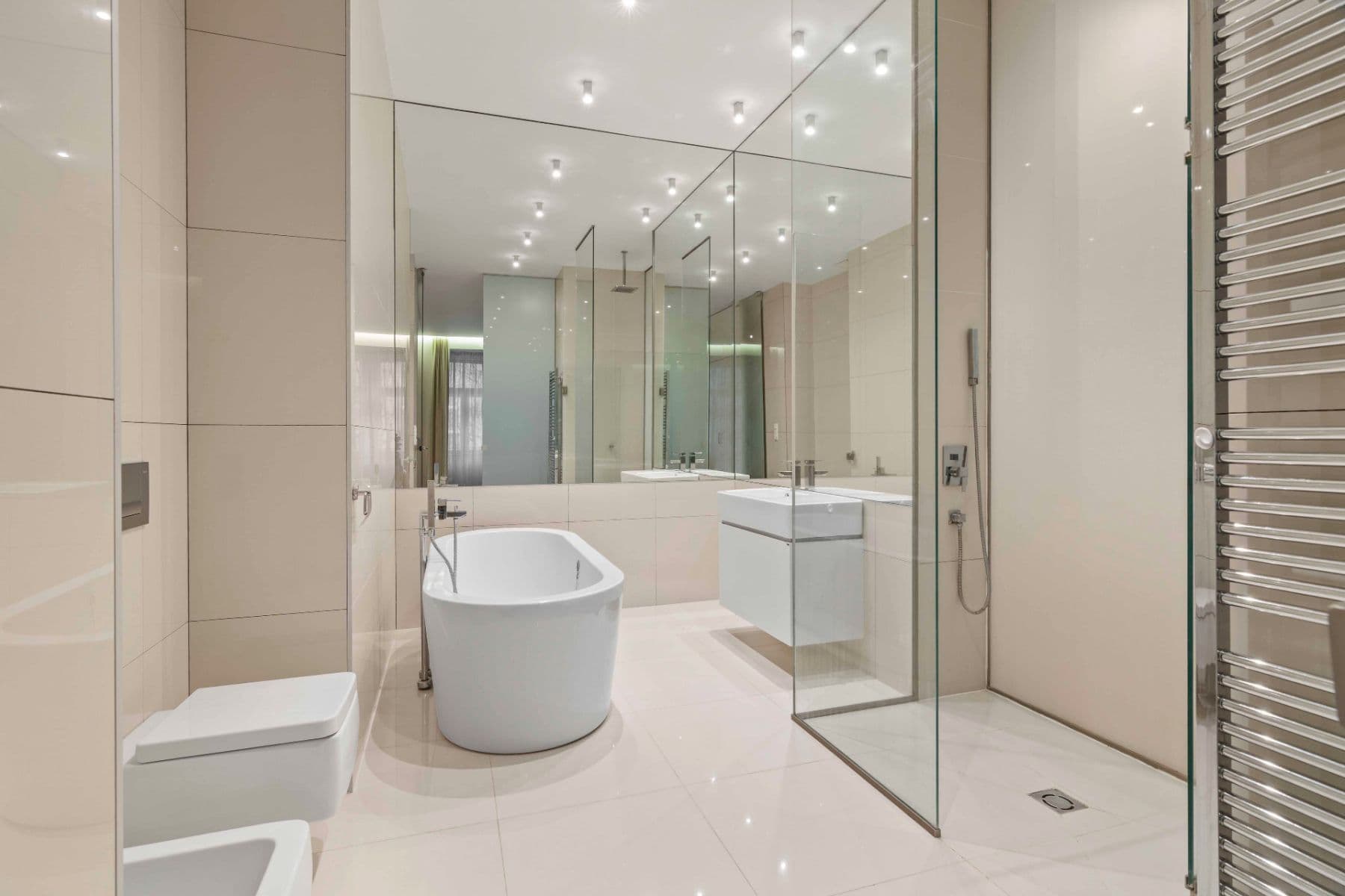 2 bedroom with open-plan kitchen flat to rent, 98 m², Laubova, Prague, Prague 2 bedroom with open-plan kitchen flat to rent, 98 m², Laubova, Prague, Prague