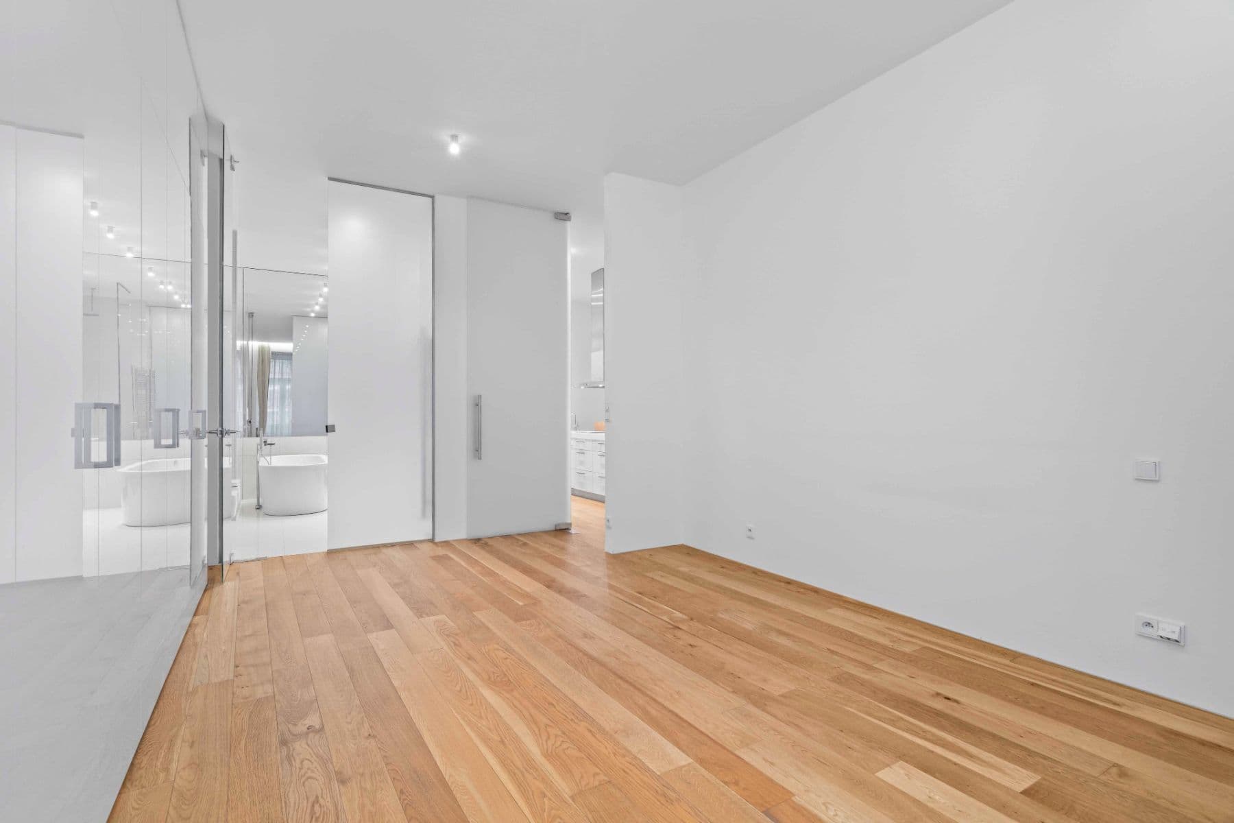 2 bedroom with open-plan kitchen flat to rent, 98 m², Laubova, Prague, Prague 2 bedroom with open-plan kitchen flat to rent, 98 m², Laubova, Prague, Prague