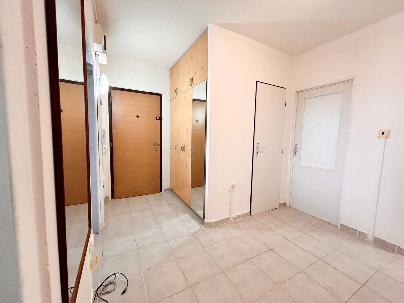 3 bedroom flat to rent, 77 m², Dědinova, Prague, Prague 3 bedroom flat to rent, 77 m², Dědinova, Prague, Prague