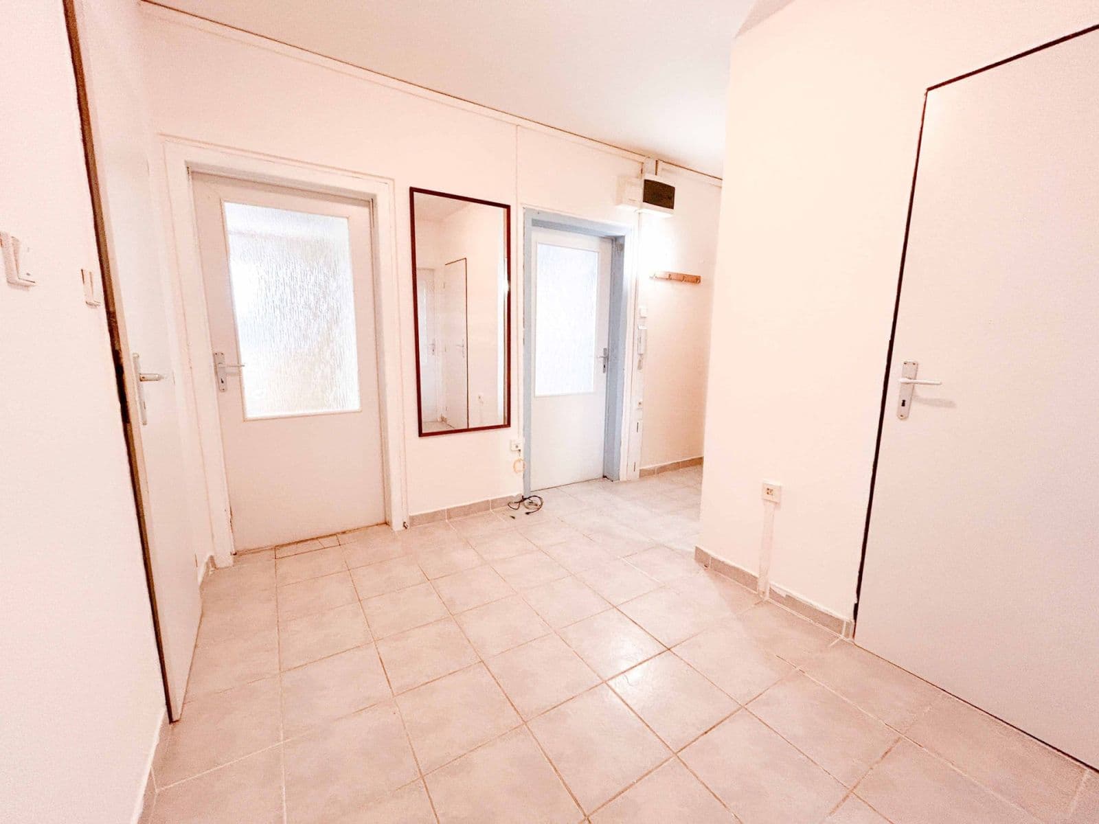 3 bedroom flat to rent, 77 m², Dědinova, Prague, Prague 3 bedroom flat to rent, 77 m², Dědinova, Prague, Prague