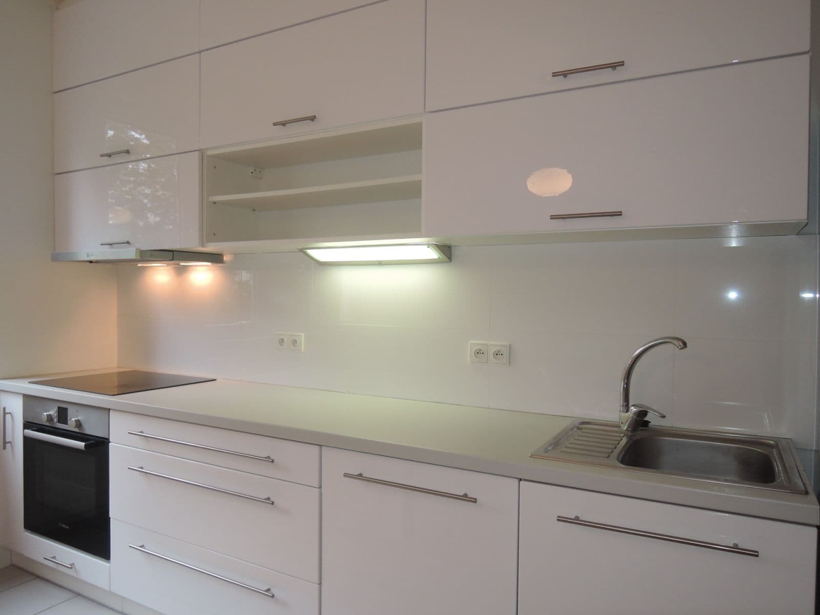 2 bedroom with open-plan kitchen flat to rent, 54 m², Peštukova, Prague, Prague 2 bedroom with open-plan kitchen flat to rent, 54 m², Peštukova, Prague, Prague