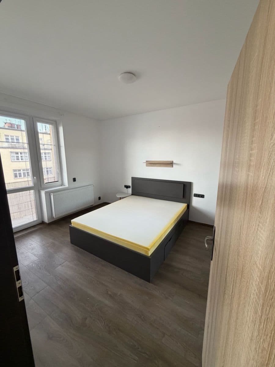 1 bedroom with open-plan kitchen flat to rent, 55 m², Sokolovská, Prague, Prague 1 bedroom with open-plan kitchen flat to rent, 55 m², Sokolovská, Prague, Prague