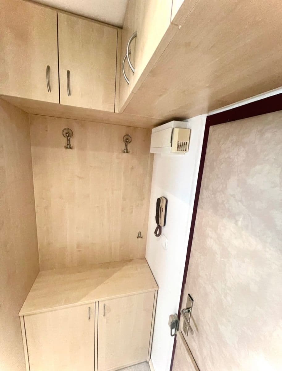 Studio flat to rent, 33 m², Blattného, Prague, Prague Studio flat to rent, 33 m², Blattného, Prague, Prague