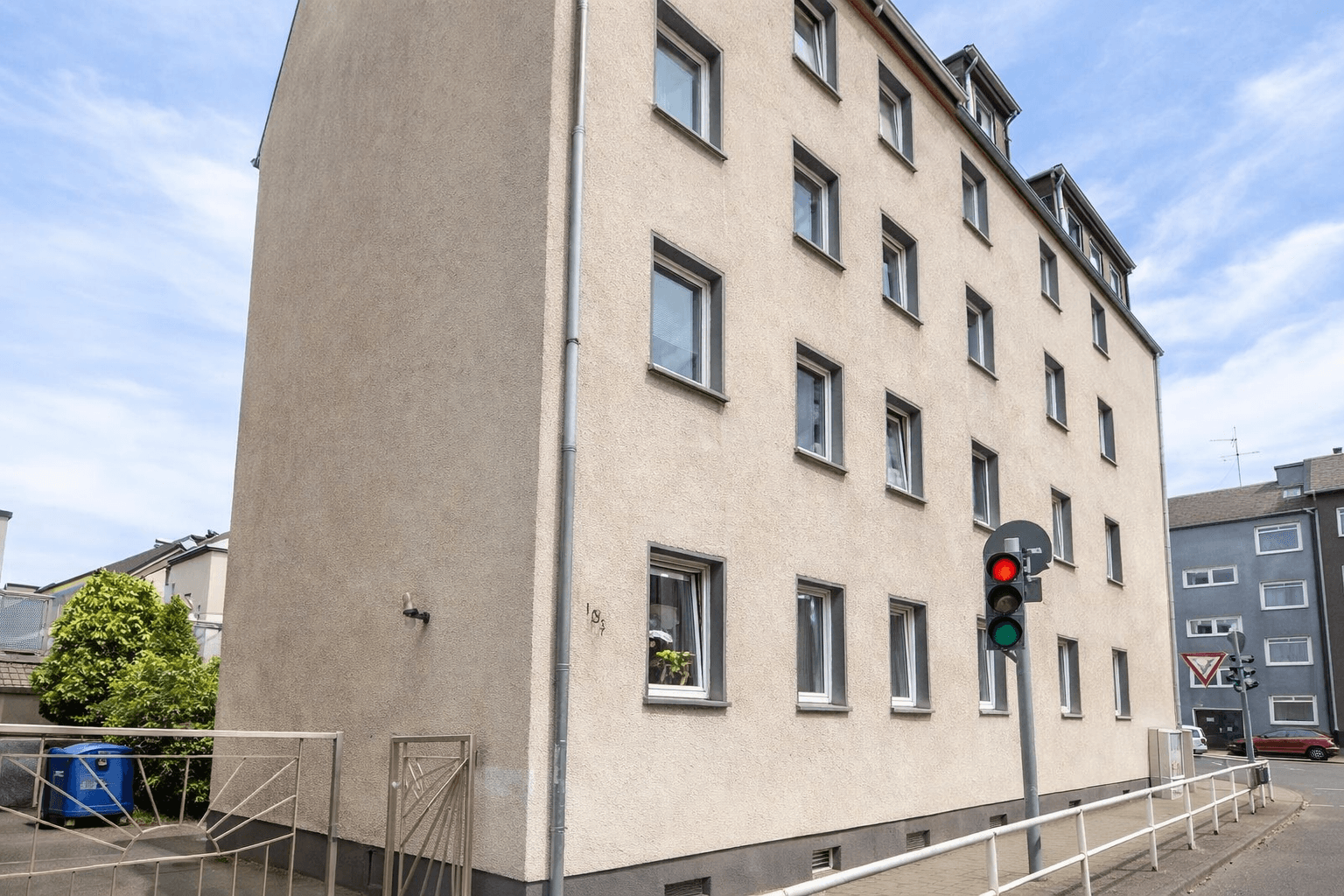 3 bedroom with open-plan kitchen flat to rent, 91 m², Palmbuschweg 91, Essen, North Rhine-Westphalia 3 bedroom with open-plan kitchen flat to rent, 91 m², Palmbuschweg 91, Essen, North Rhine-Westphalia