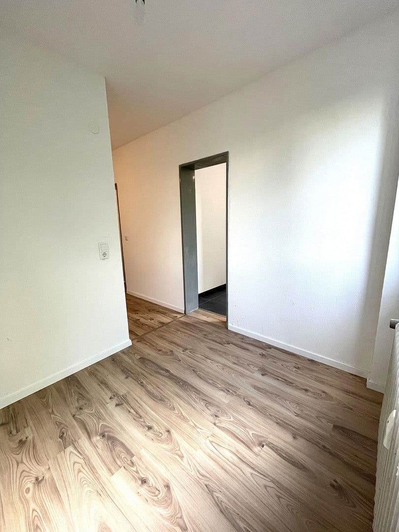 1 bedroom with open-plan kitchen flat to rent, 64 m², Wuppertal, North Rhine-Westphalia 1 bedroom with open-plan kitchen flat to rent, 64 m², Wuppertal, North Rhine-Westphalia