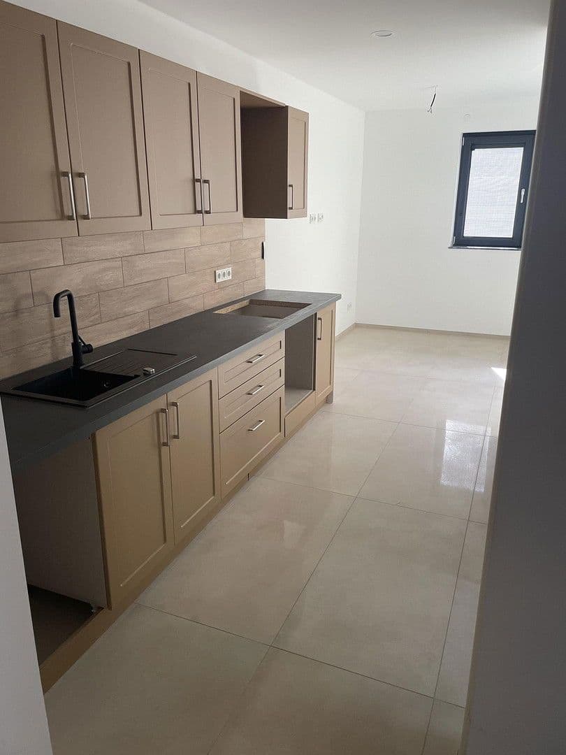 2 bedroom flat to rent, 48 m², Rüsselsheim am Main, Hesse 2 bedroom flat to rent, 48 m², Rüsselsheim am Main, Hesse