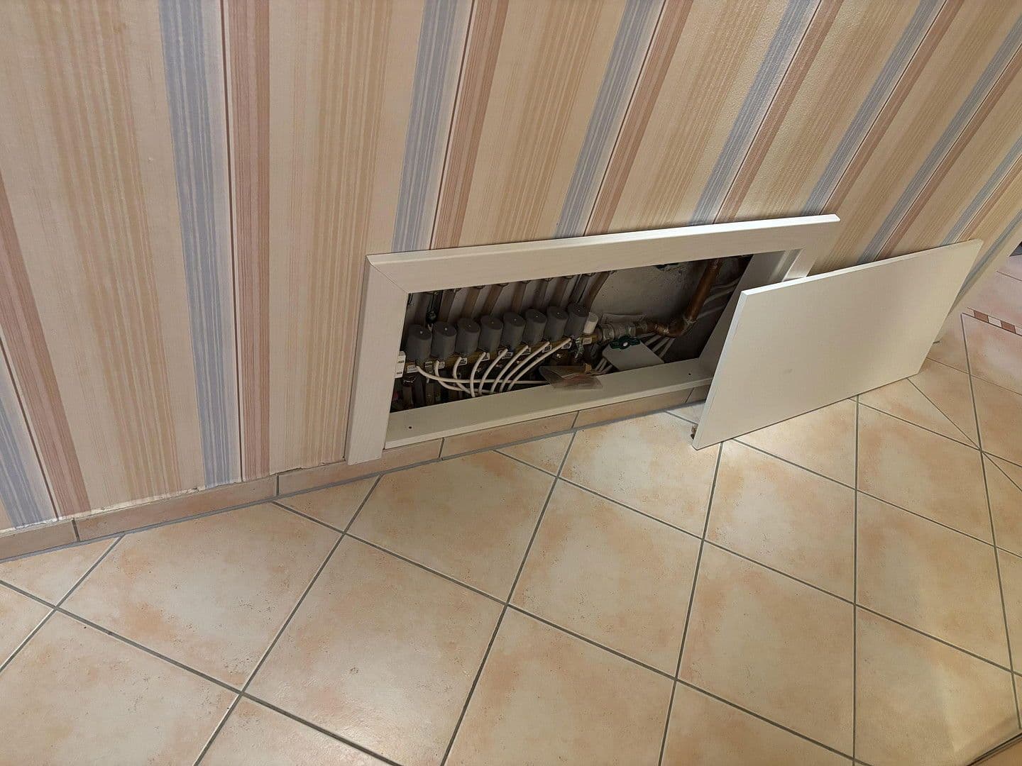 4 bedroom flat to rent, 96 m², Schöntal, Baden-Württemberg 4 bedroom flat to rent, 96 m², Schöntal, Baden-Württemberg