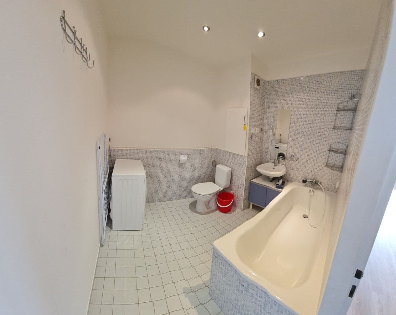 2 bedroom with open-plan kitchen flat to rent, 66 m², Novodvorská, Prague, Prague 2 bedroom with open-plan kitchen flat to rent, 66 m², Novodvorská, Prague, Prague