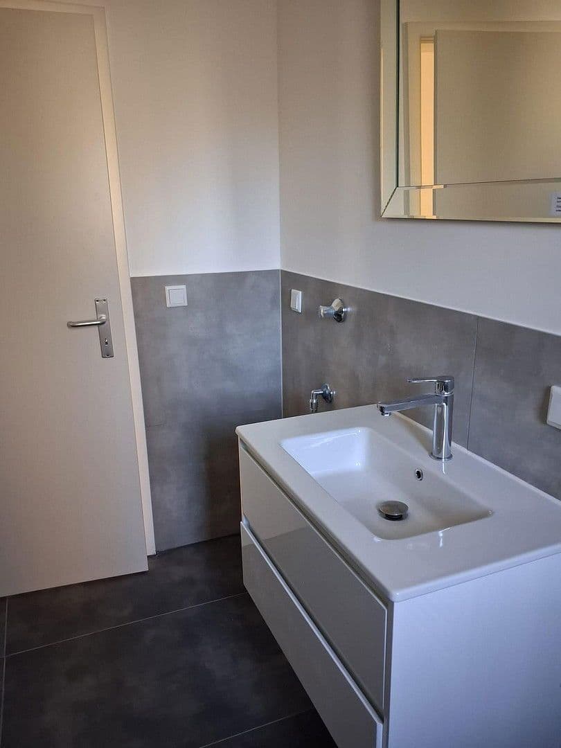 3 bedroom flat to rent, 68 m², Neustadtstraße 3, Leverkusen, North Rhine-Westphalia 3 bedroom flat to rent, 68 m², Neustadtstraße 3, Leverkusen, North Rhine-Westphalia