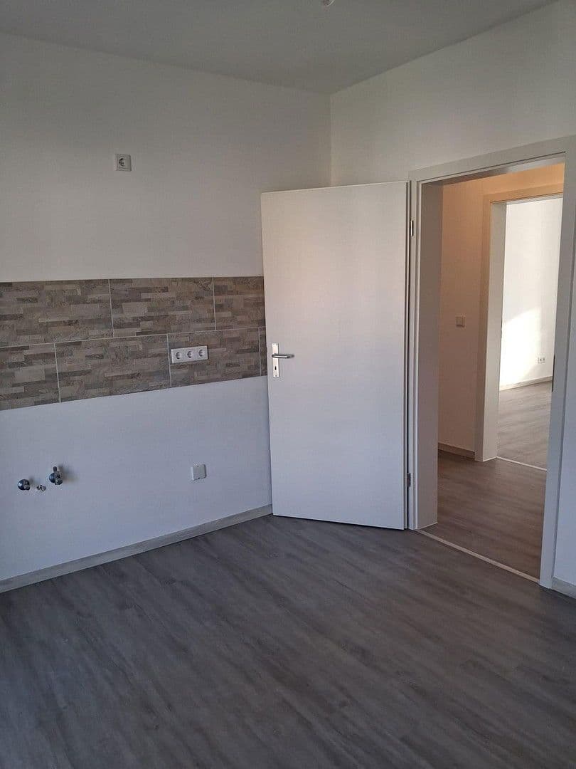 3 bedroom flat to rent, 68 m², Neustadtstraße 3, Leverkusen, North Rhine-Westphalia 3 bedroom flat to rent, 68 m², Neustadtstraße 3, Leverkusen, North Rhine-Westphalia