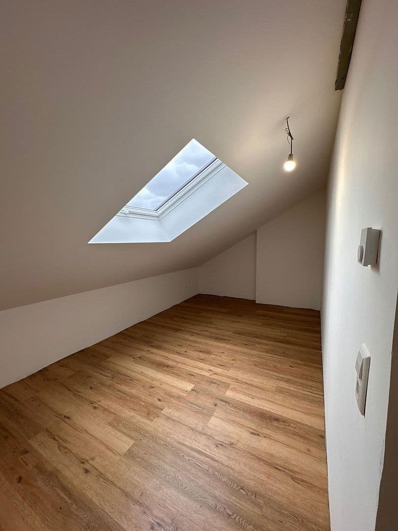 1 bedroom with open-plan kitchen flat to rent, 80 m², Markgröningen, Baden-Württemberg 1 bedroom with open-plan kitchen flat to rent, 80 m², Markgröningen, Baden-Württemberg