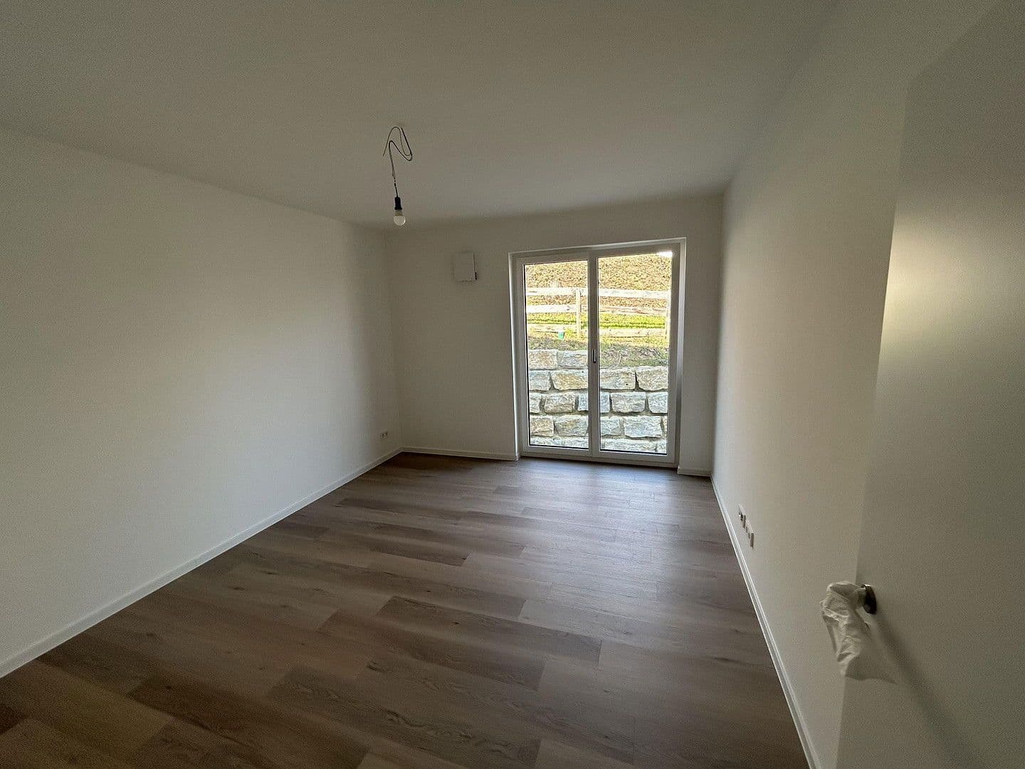 3 bedroom flat to rent, 110 m², Scheckertstrasse 2, Zell am Main, Bavaria 3 bedroom flat to rent, 110 m², Scheckertstrasse 2, Zell am Main, Bavaria