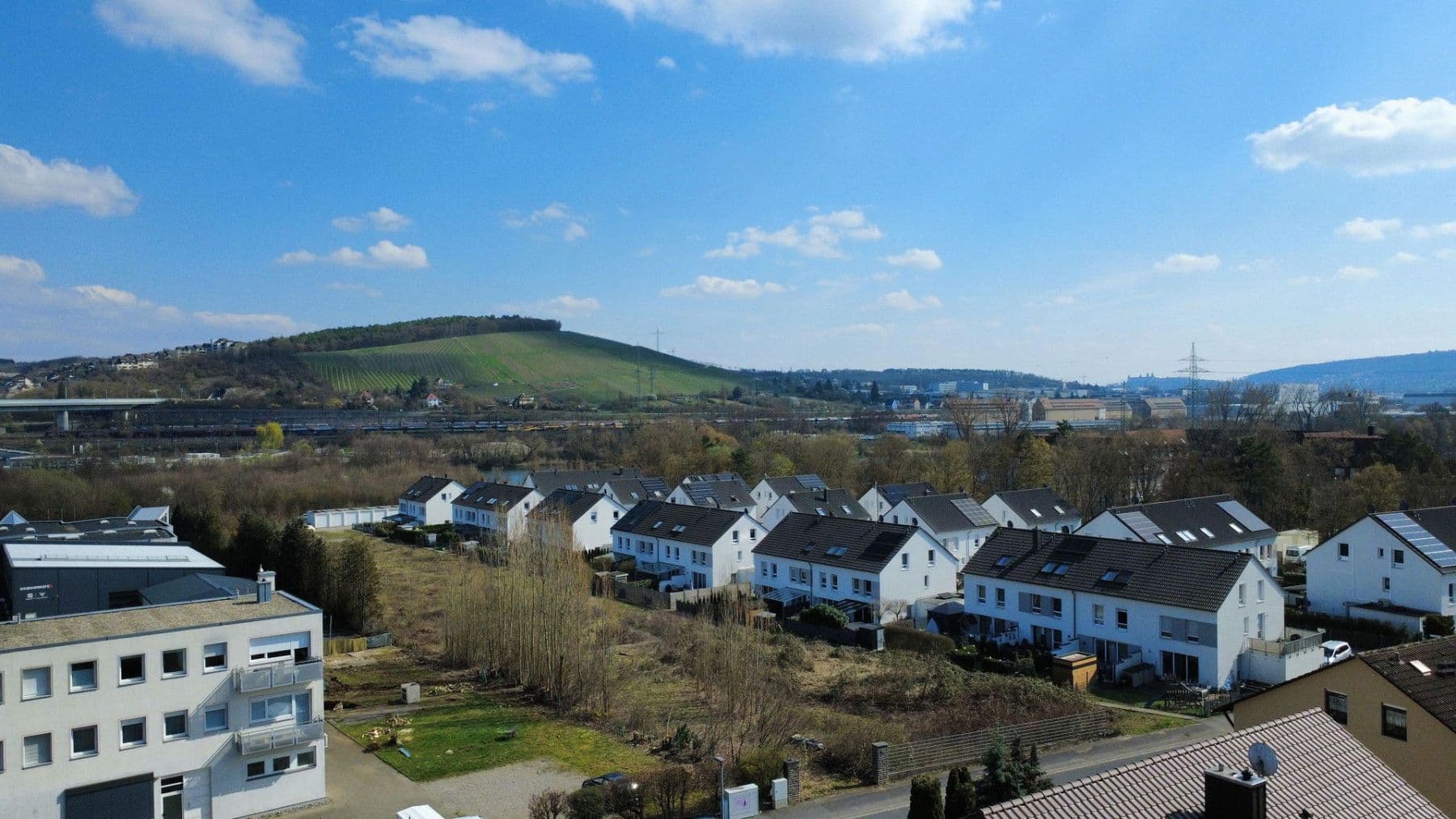 3 bedroom flat to rent, 110 m², Scheckertstrasse 2, Zell am Main, Bavaria 3 bedroom flat to rent, 110 m², Scheckertstrasse 2, Zell am Main, Bavaria