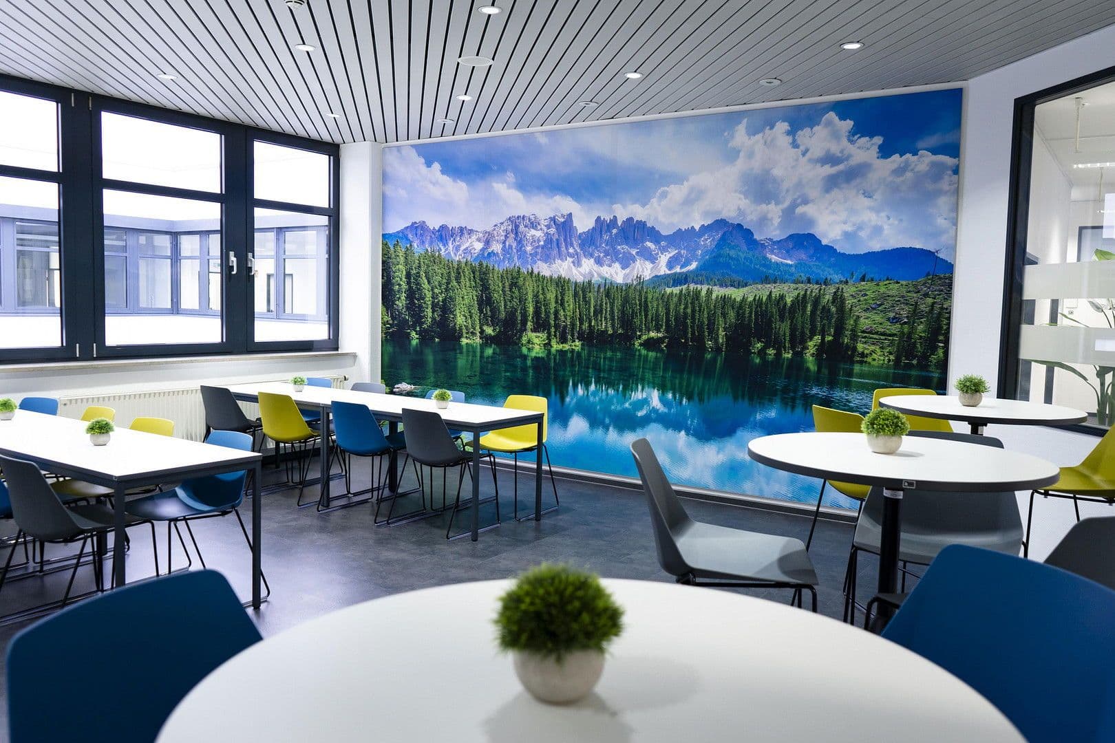 office to rent, 20,000 m², Zeppelinstr. 2-4, Sigmaringen, Baden-Württemberg office to rent, 20,000 m², Zeppelinstr. 2-4, Sigmaringen, Baden-Württemberg