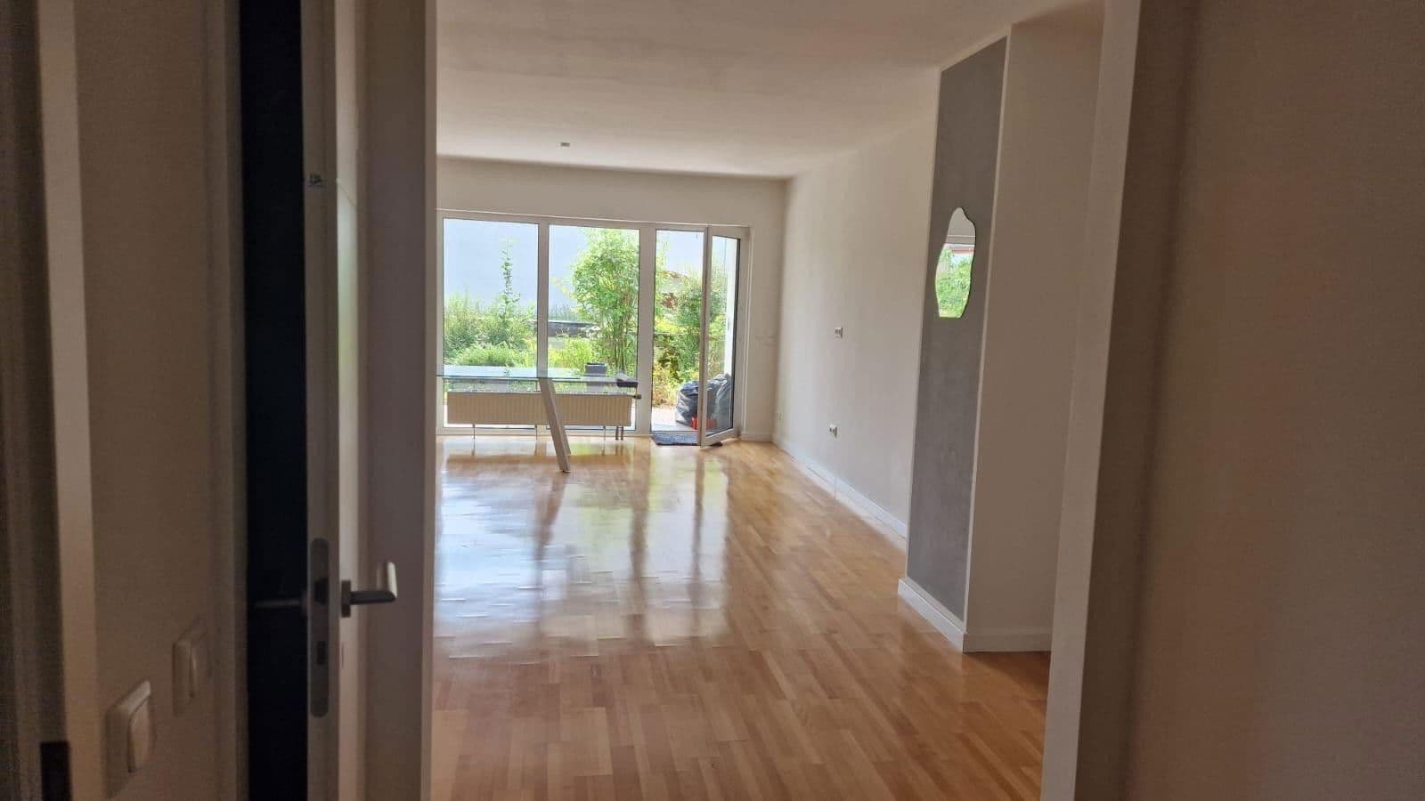 2 bedroom with open-plan kitchen flat for sale, 90 m², Buchbergstrasse, Bruchköbel, Hesse 2 bedroom with open-plan kitchen flat for sale, 90 m², Buchbergstrasse, Bruchköbel, Hesse