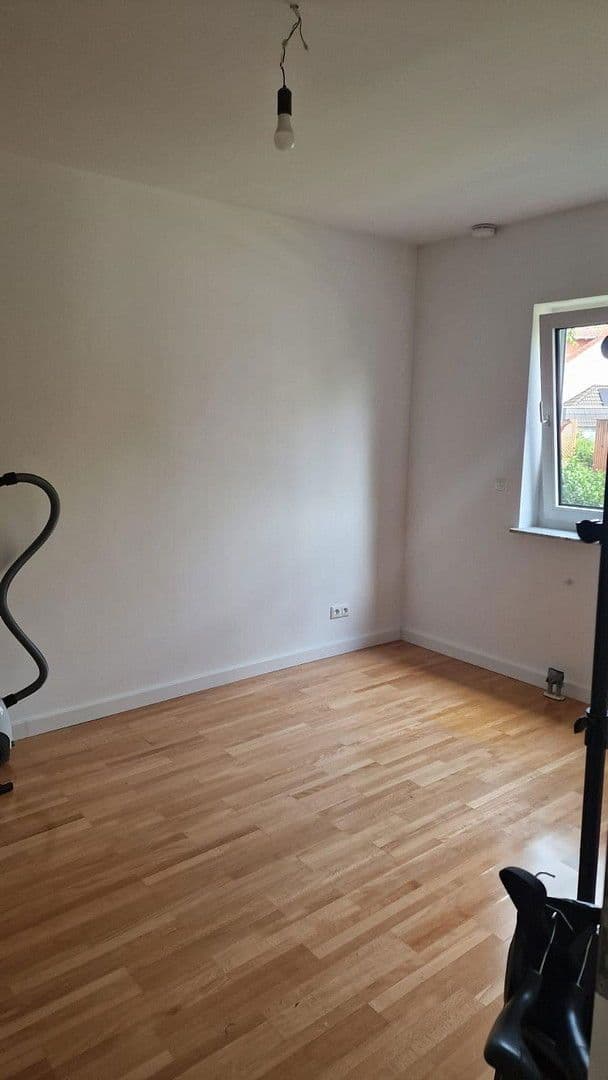 2 bedroom with open-plan kitchen flat for sale, 90 m², Buchbergstrasse, Bruchköbel, Hesse 2 bedroom with open-plan kitchen flat for sale, 90 m², Buchbergstrasse, Bruchköbel, Hesse