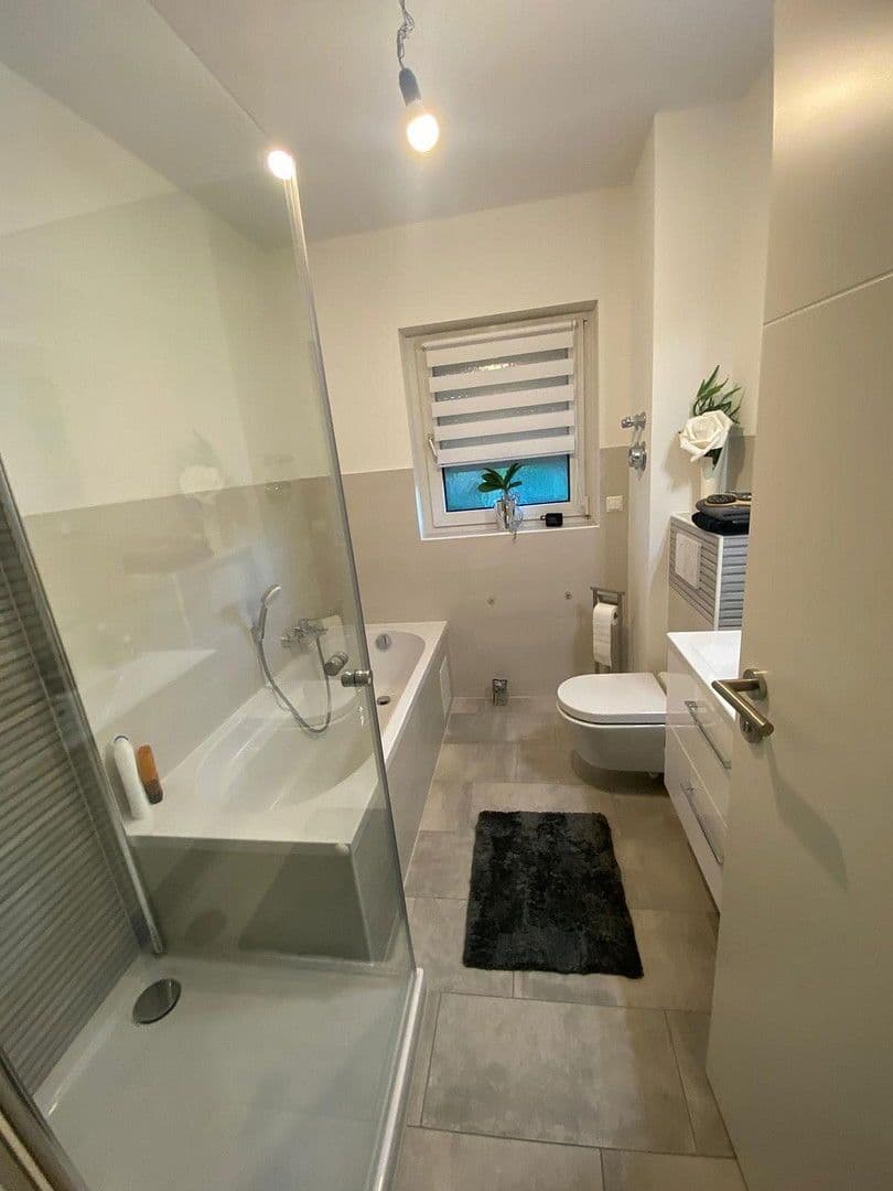 2 bedroom with open-plan kitchen flat for sale, 90 m², Buchbergstrasse, Bruchköbel, Hesse 2 bedroom with open-plan kitchen flat for sale, 90 m², Buchbergstrasse, Bruchköbel, Hesse