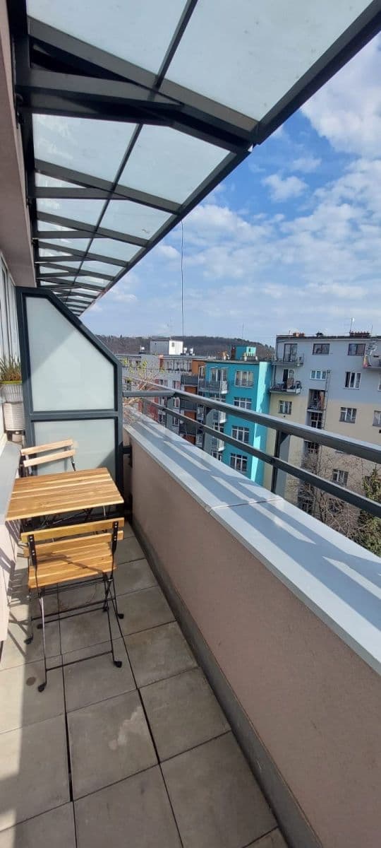 2 bedroom with open-plan kitchen flat to rent, 50 m², Kloboučnická, Prague, Prague 2 bedroom with open-plan kitchen flat to rent, 50 m², Kloboučnická, Prague, Prague