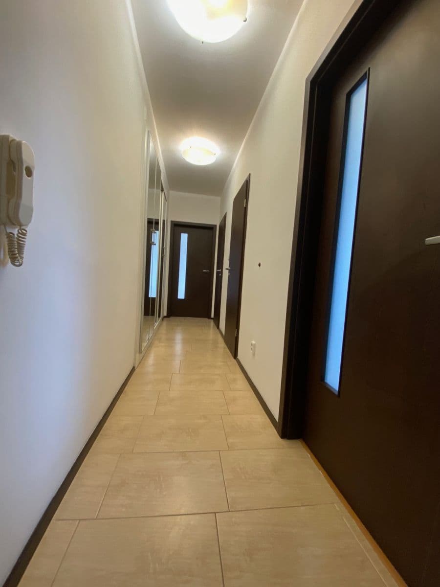 2 bedroom with open-plan kitchen flat to rent, 50 m², Kloboučnická, Prague, Prague 2 bedroom with open-plan kitchen flat to rent, 50 m², Kloboučnická, Prague, Prague