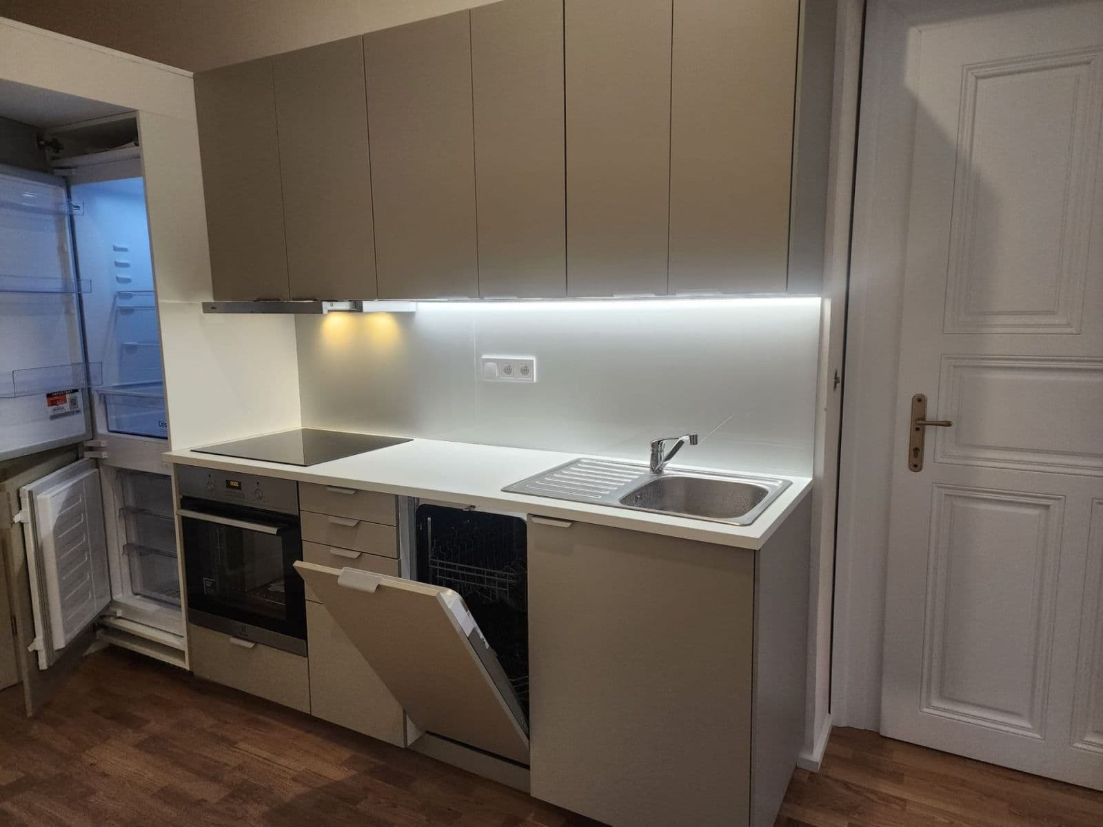 1 bedroom with open-plan kitchen flat to rent, 40 m², Veverkova, Prague, Prague 1 bedroom with open-plan kitchen flat to rent, 40 m², Veverkova, Prague, Prague