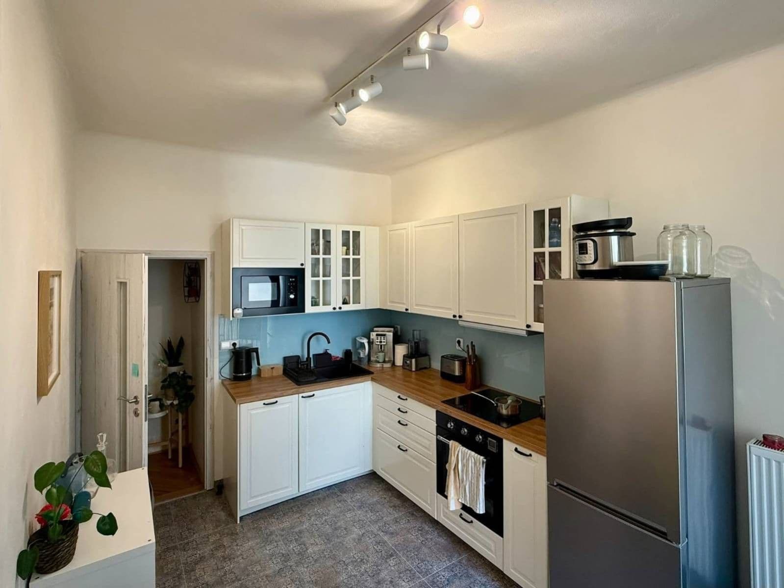 2 bedroom flat to rent, 80 m², U Smaltovny, Prague, Prague 2 bedroom flat to rent, 80 m², U Smaltovny, Prague, Prague