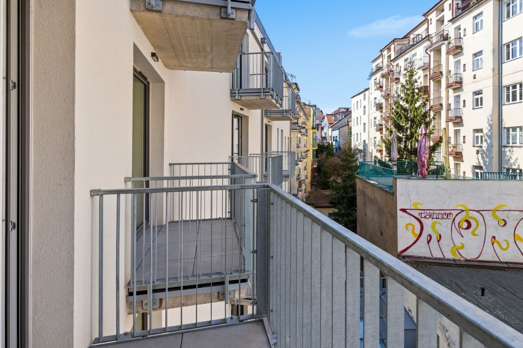 Studio flat to rent, 30 m², Krymská, Prague, Prague Studio flat to rent, 30 m², Krymská, Prague, Prague