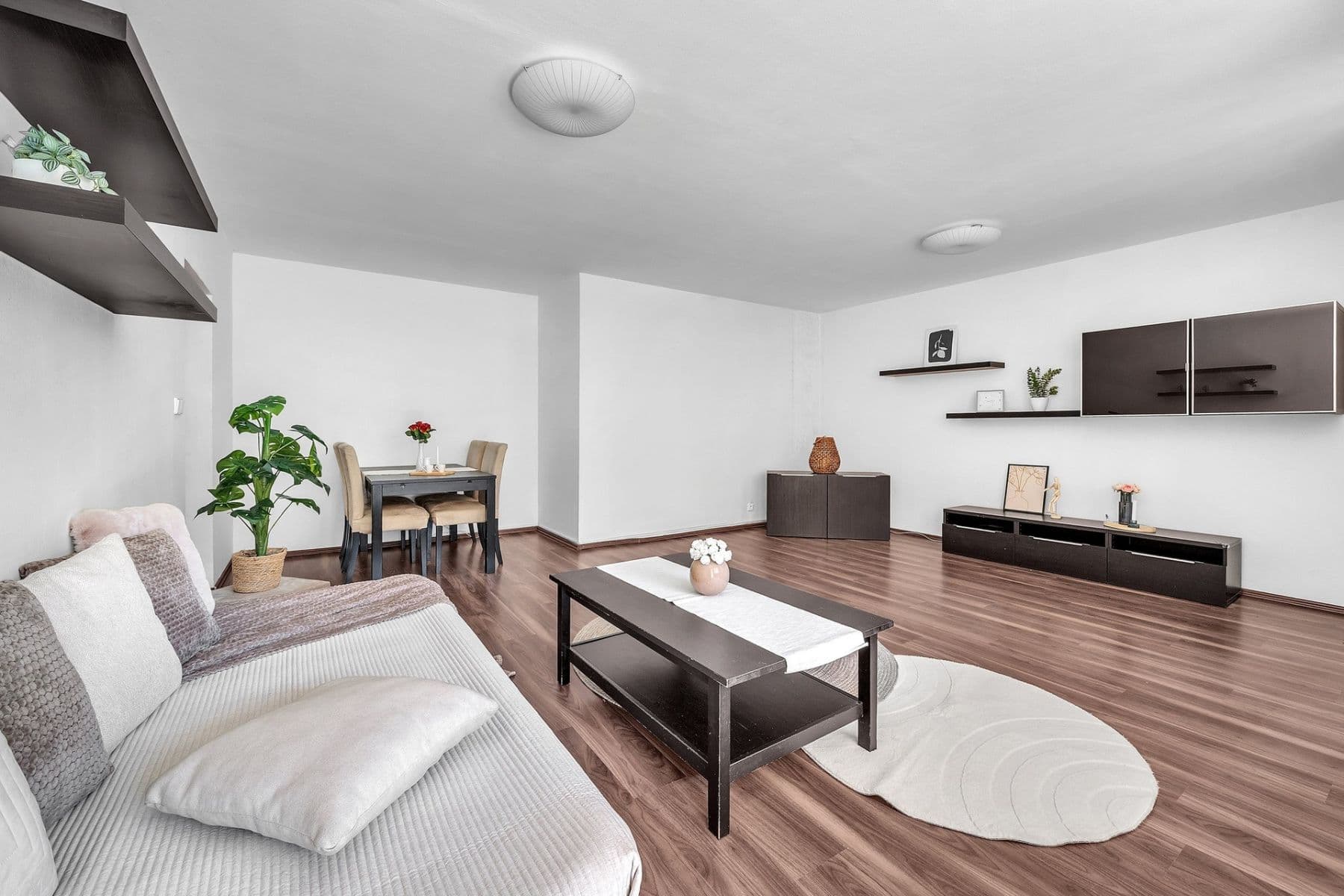 3 bedroom flat to rent, 108 m², Sartoriova, Prague, Prague 3 bedroom flat to rent, 108 m², Sartoriova, Prague, Prague