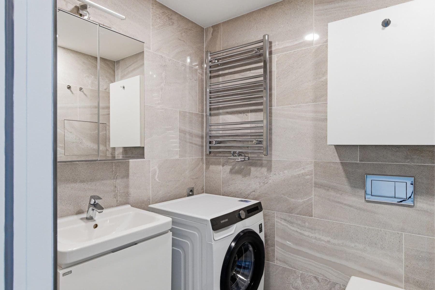 Studio flat to rent, 33 m², Českomoravská, Prague, Prague Studio flat to rent, 33 m², Českomoravská, Prague, Prague