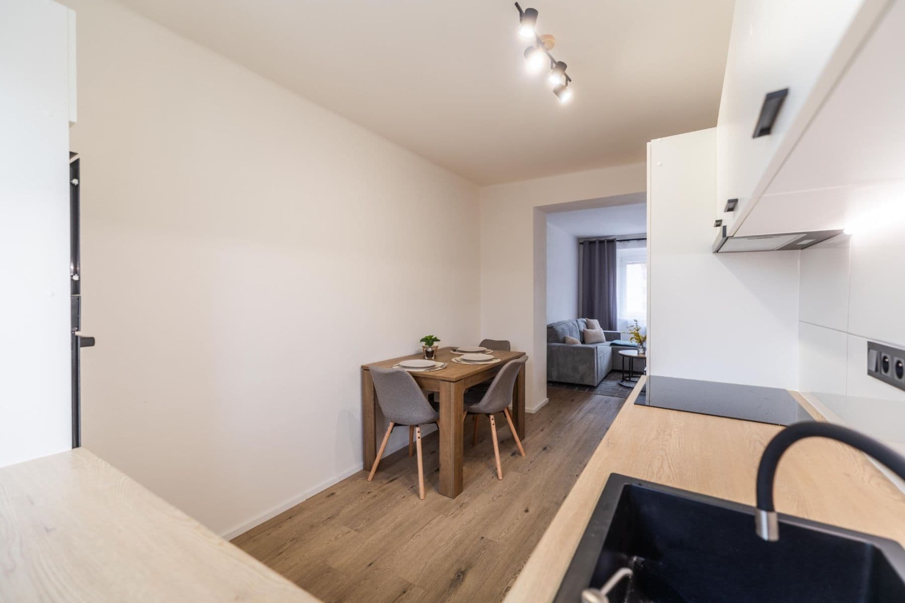 1 bedroom with open-plan kitchen flat for sale, 51 m², Školní, Vsetín, Zlínský Region 1 bedroom with open-plan kitchen flat for sale, 51 m², Školní, Vsetín, Zlínský Region