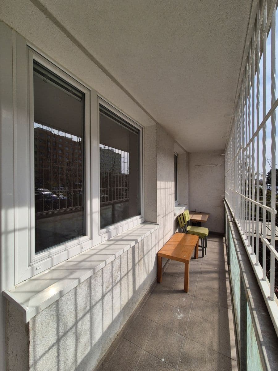 3 bedroom flat to rent, 80 m², Bellušova, Prague, Prague 3 bedroom flat to rent, 80 m², Bellušova, Prague, Prague