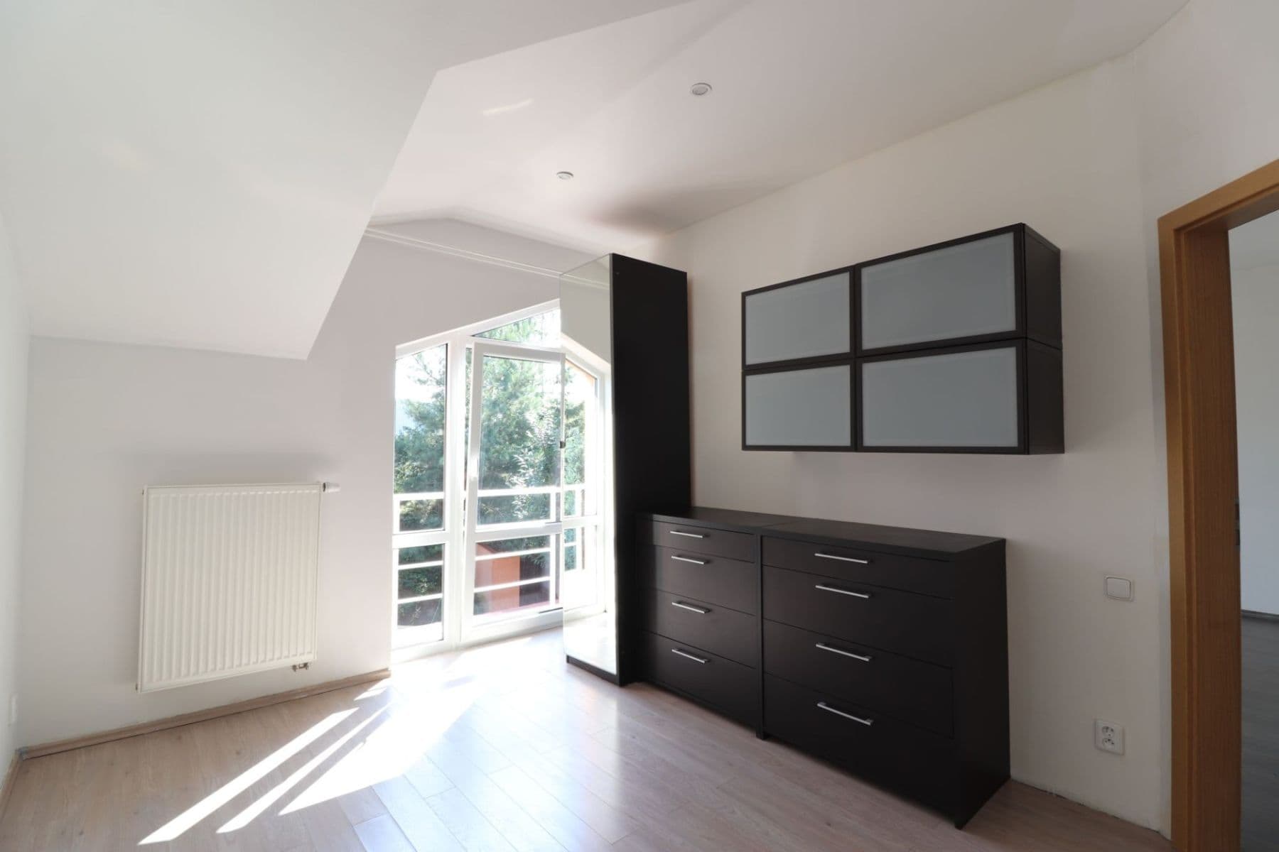 2 bedroom with open-plan kitchen flat to rent, 77 m², Za Hotelem, Nupaky, Středočeský Region 2 bedroom with open-plan kitchen flat to rent, 77 m², Za Hotelem, Nupaky, Středočeský Region