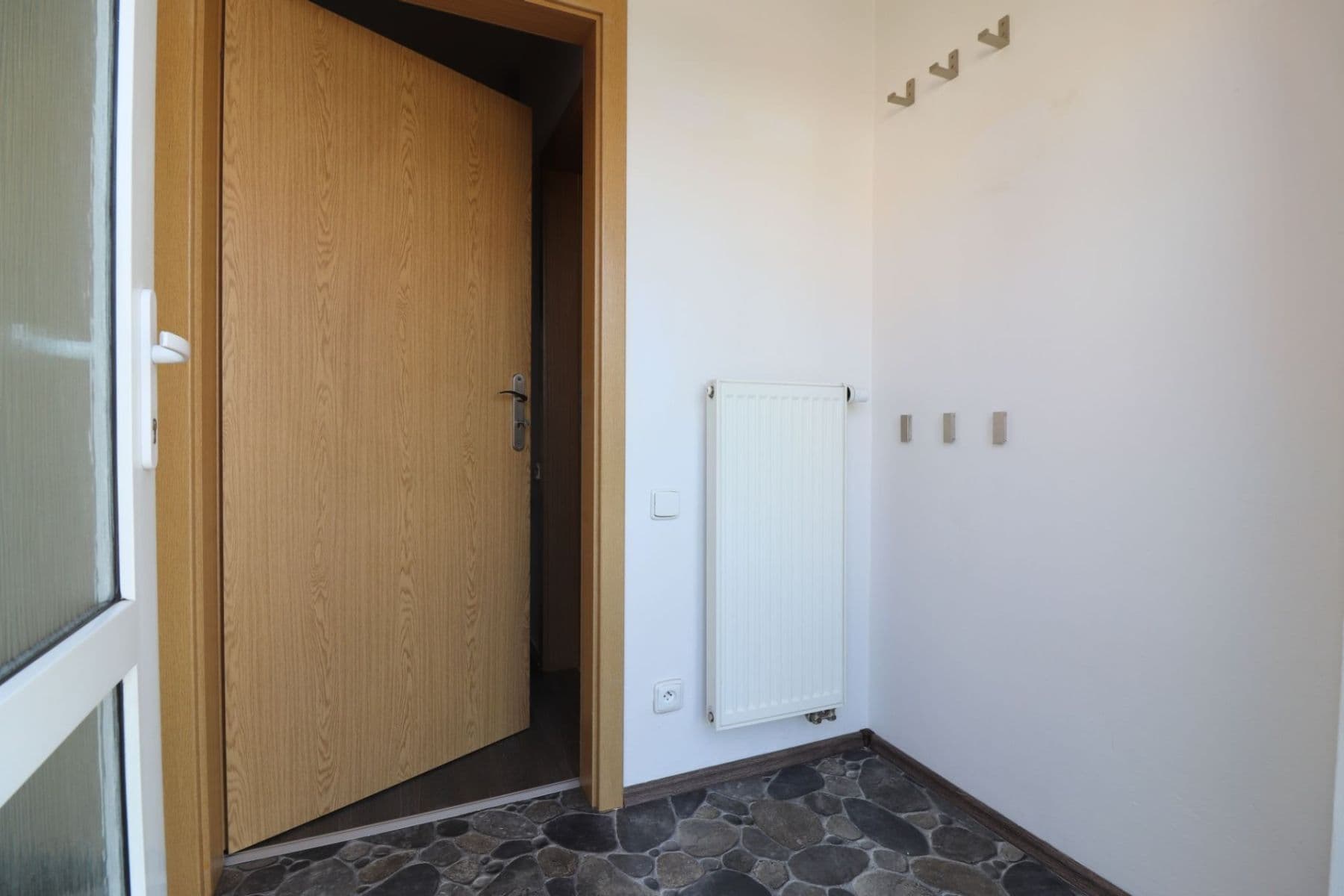 2 bedroom with open-plan kitchen flat to rent, 77 m², Za Hotelem, Nupaky, Středočeský Region 2 bedroom with open-plan kitchen flat to rent, 77 m², Za Hotelem, Nupaky, Středočeský Region