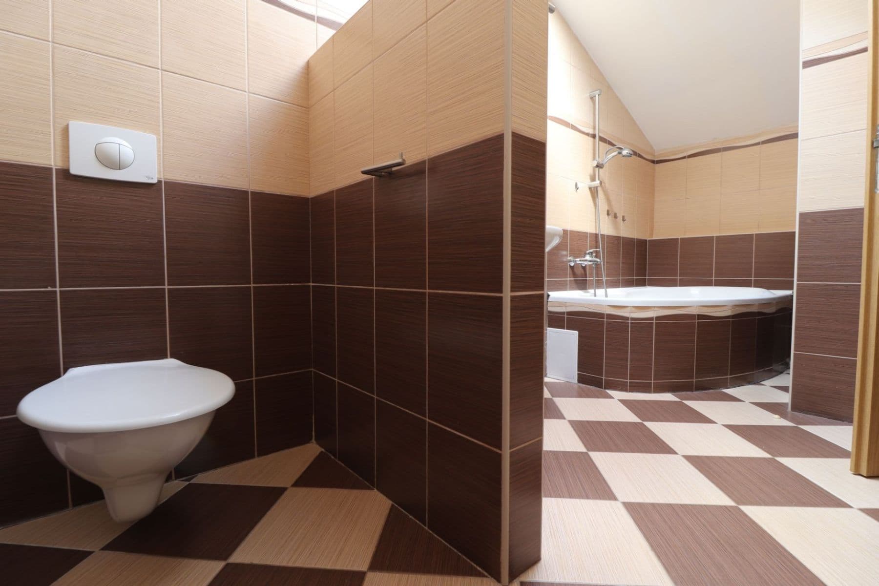 2 bedroom with open-plan kitchen flat to rent, 77 m², Za Hotelem, Nupaky, Středočeský Region 2 bedroom with open-plan kitchen flat to rent, 77 m², Za Hotelem, Nupaky, Středočeský Region