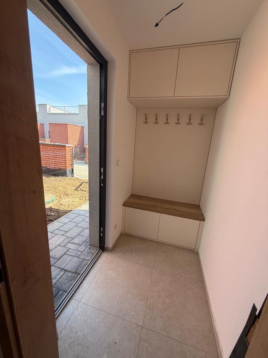 house to rent, 87 m², Ostružinová, Tábor, Jihočeský Region house to rent, 87 m², Ostružinová, Tábor, Jihočeský Region