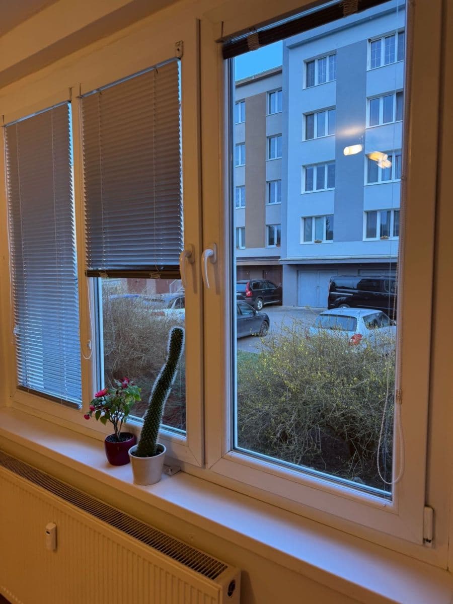 2 bedroom flat to rent, 52 m², Roztoky, Středočeský Region 2 bedroom flat to rent, 52 m², Roztoky, Středočeský Region