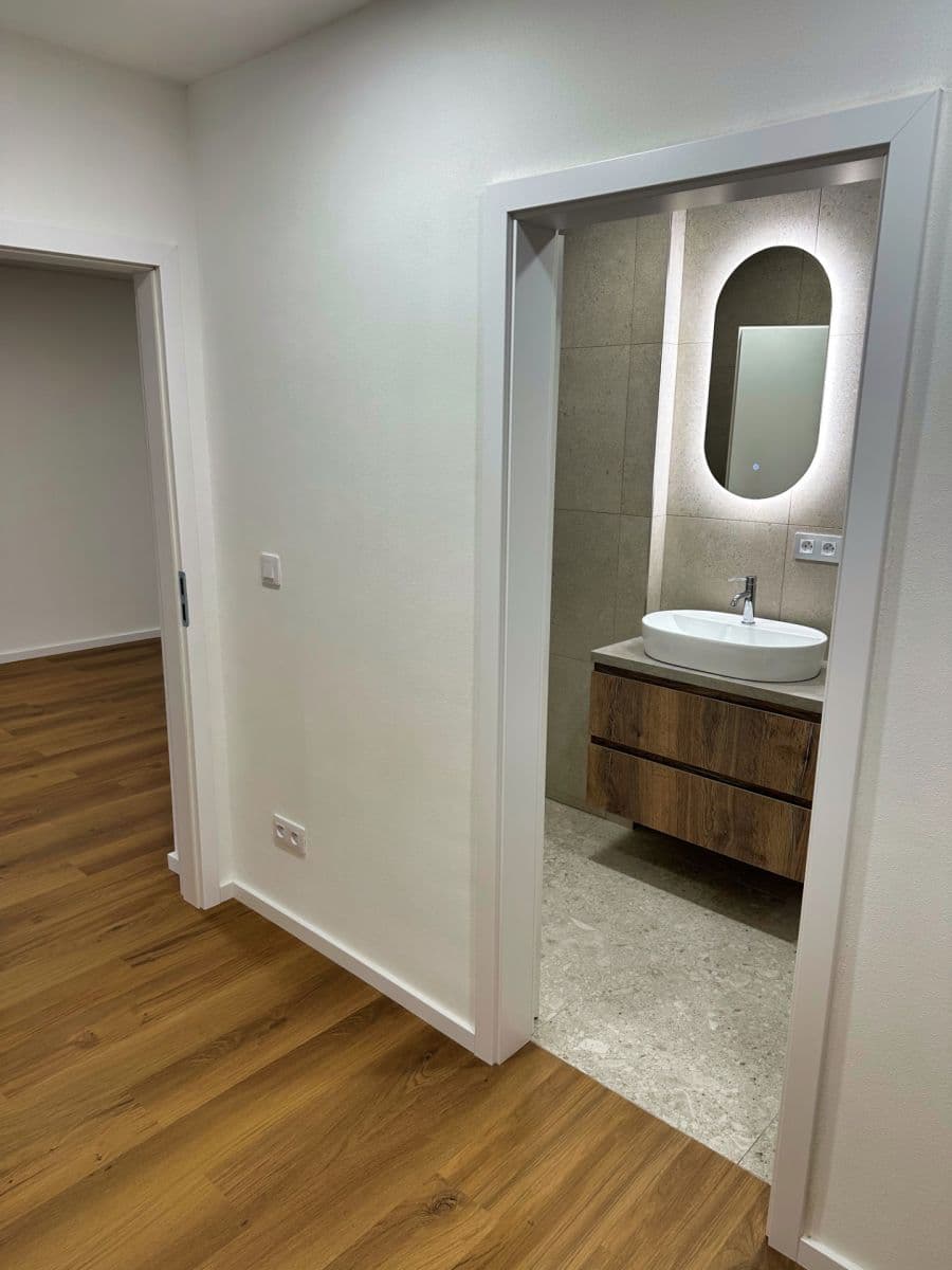 2 bedroom flat for sale, 54 m², Nádražní, Jindřichův Hradec, Jihočeský Region 2 bedroom flat for sale, 54 m², Nádražní, Jindřichův Hradec, Jihočeský Region