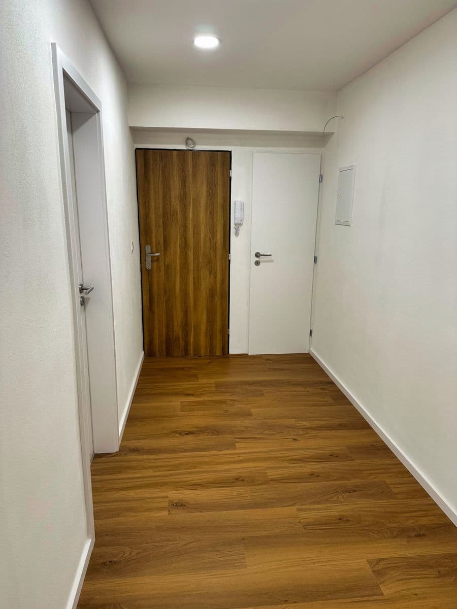 2 bedroom flat for sale, 54 m², Nádražní, Jindřichův Hradec, Jihočeský Region 2 bedroom flat for sale, 54 m², Nádražní, Jindřichův Hradec, Jihočeský Region