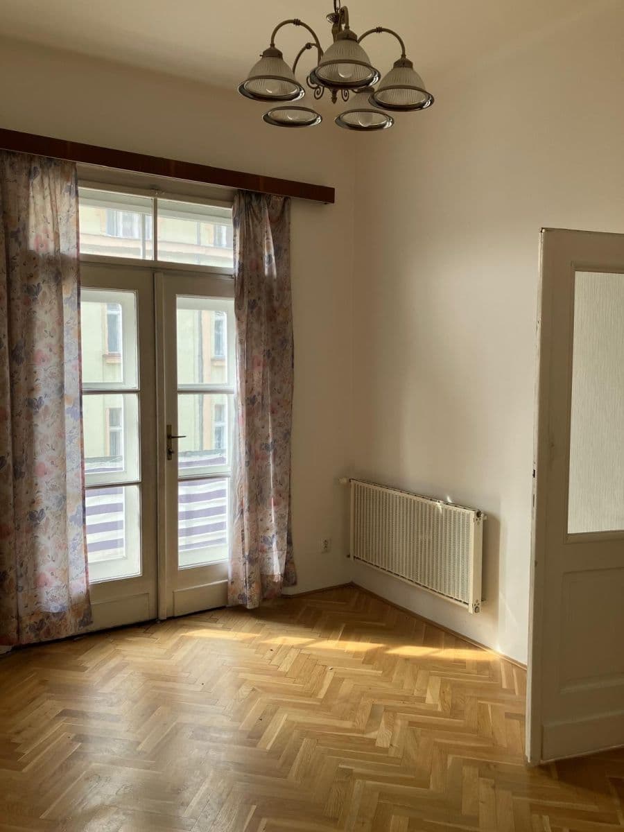 3 bedroom flat to rent, 105 m², Václavkova, Prague, Prague 3 bedroom flat to rent, 105 m², Václavkova, Prague, Prague