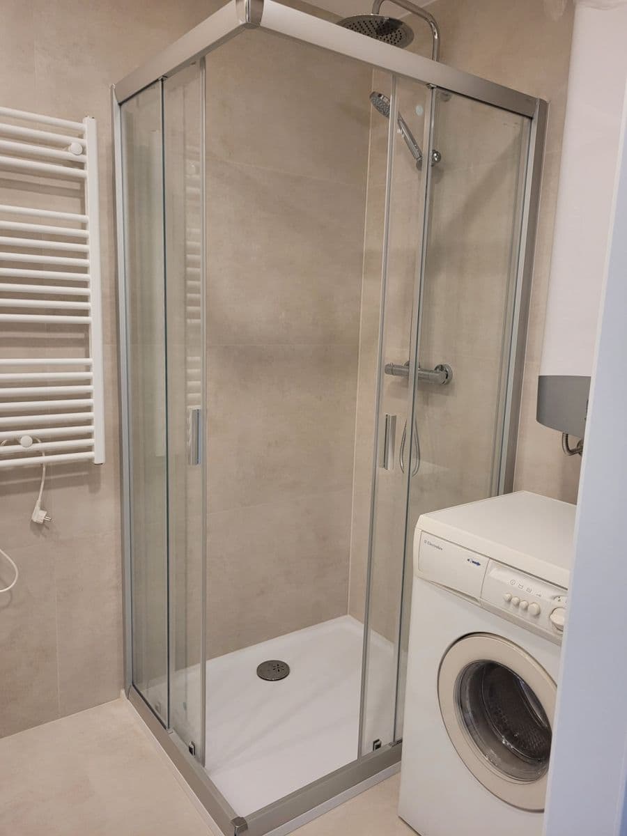 1 bedroom with open-plan kitchen flat to rent, 55 m², Komornická, Prague, Prague 1 bedroom with open-plan kitchen flat to rent, 55 m², Komornická, Prague, Prague