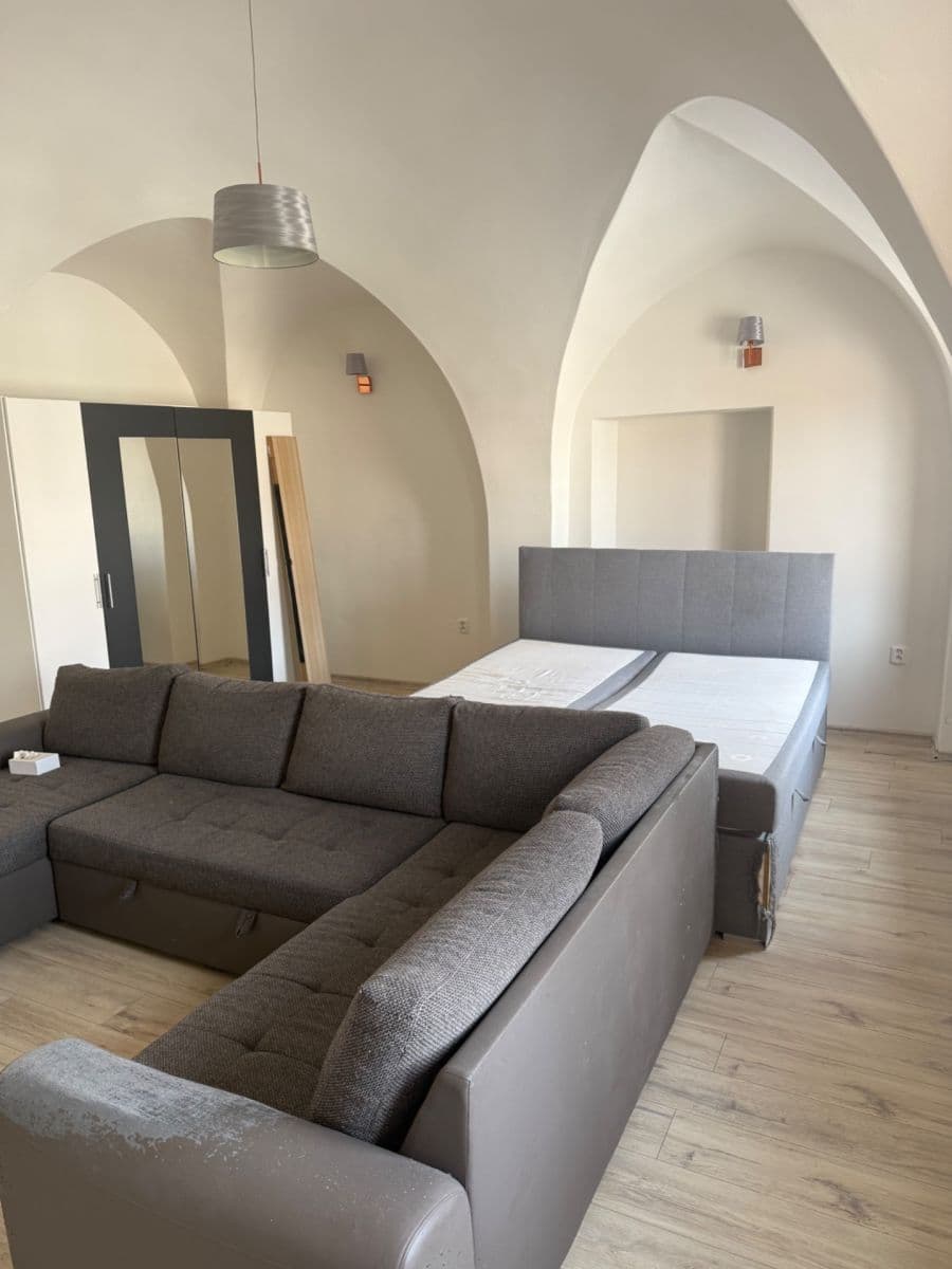 1 bedroom flat to rent, 70 m², Karlovo nám., Třebíč, Vysočina Region 1 bedroom flat to rent, 70 m², Karlovo nám., Třebíč, Vysočina Region