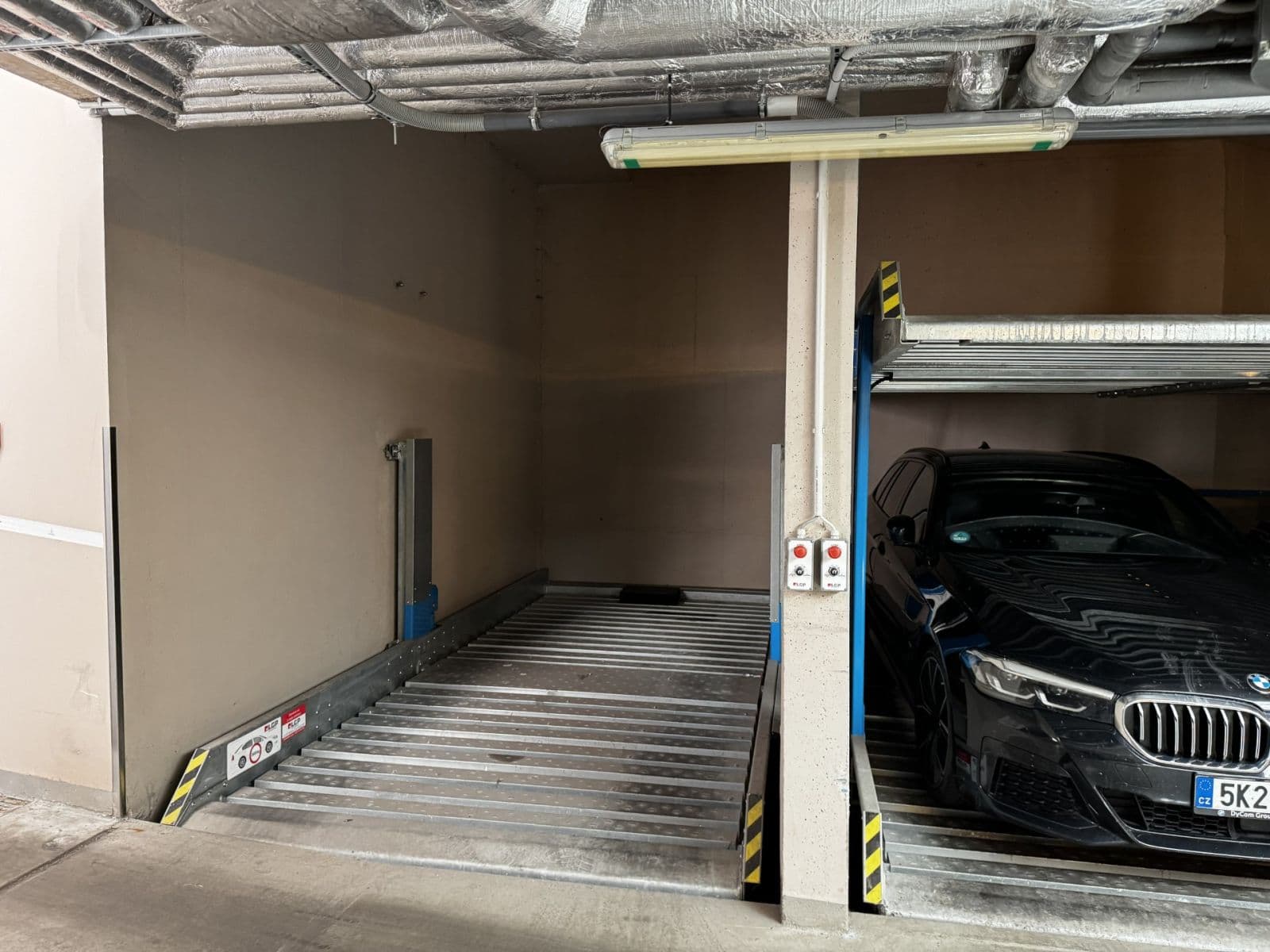 garage to rent, 15 m², Spálená, Prague, Prague garage to rent, 15 m², Spálená, Prague, Prague