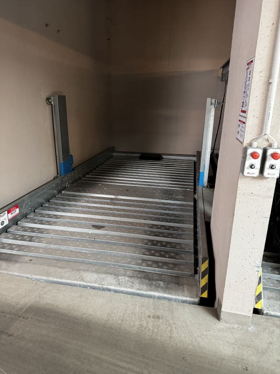 garage to rent, 15 m², Spálená, Prague, Prague garage to rent, 15 m², Spálená, Prague, Prague