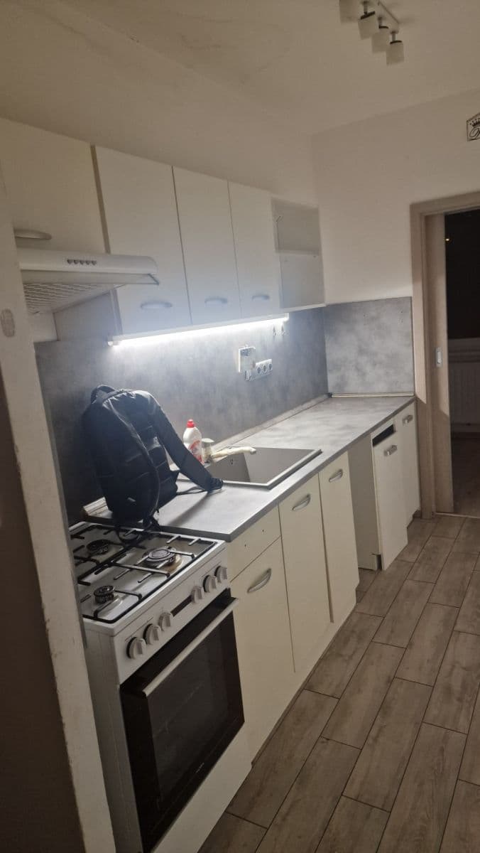 2 bedroom flat to rent, 60 m², Kamenná, Chomutov, Ústecký Region 2 bedroom flat to rent, 60 m², Kamenná, Chomutov, Ústecký Region